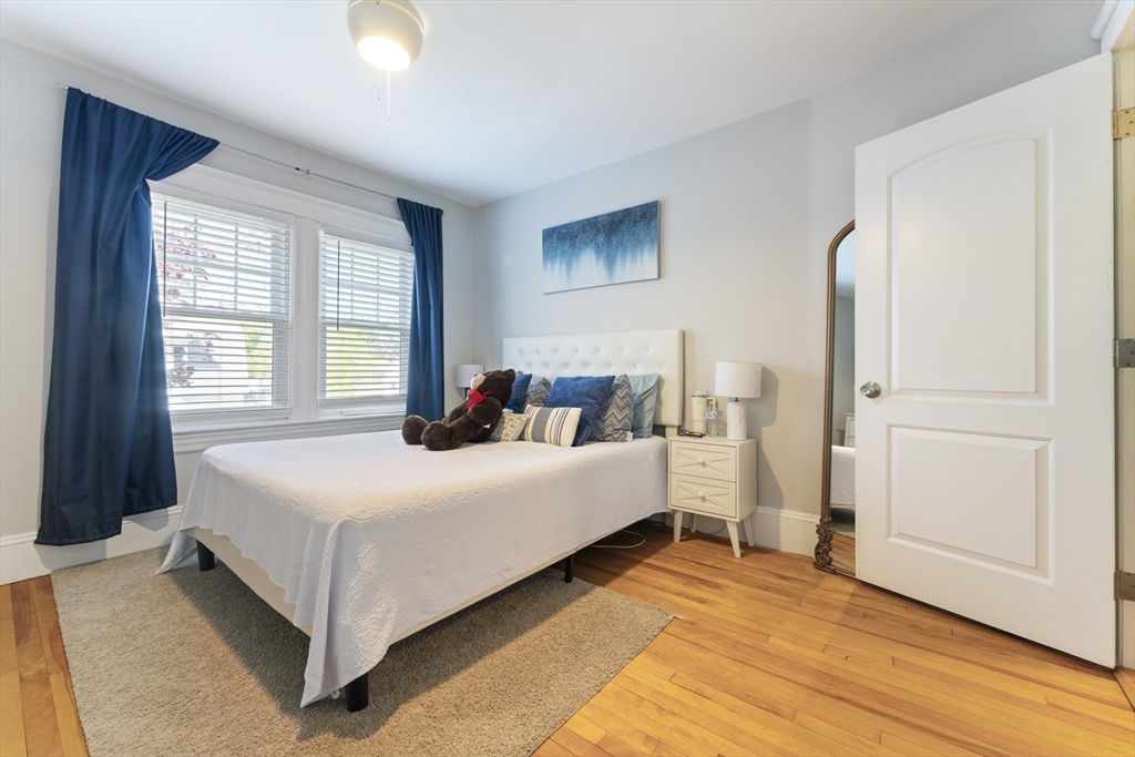 22 Frank Street Worcester, MA 01604 - Photo 20 of 37