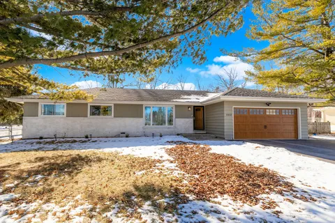 $489,900 | 15613 West Riviera Drive, New Berlin, WI 53151