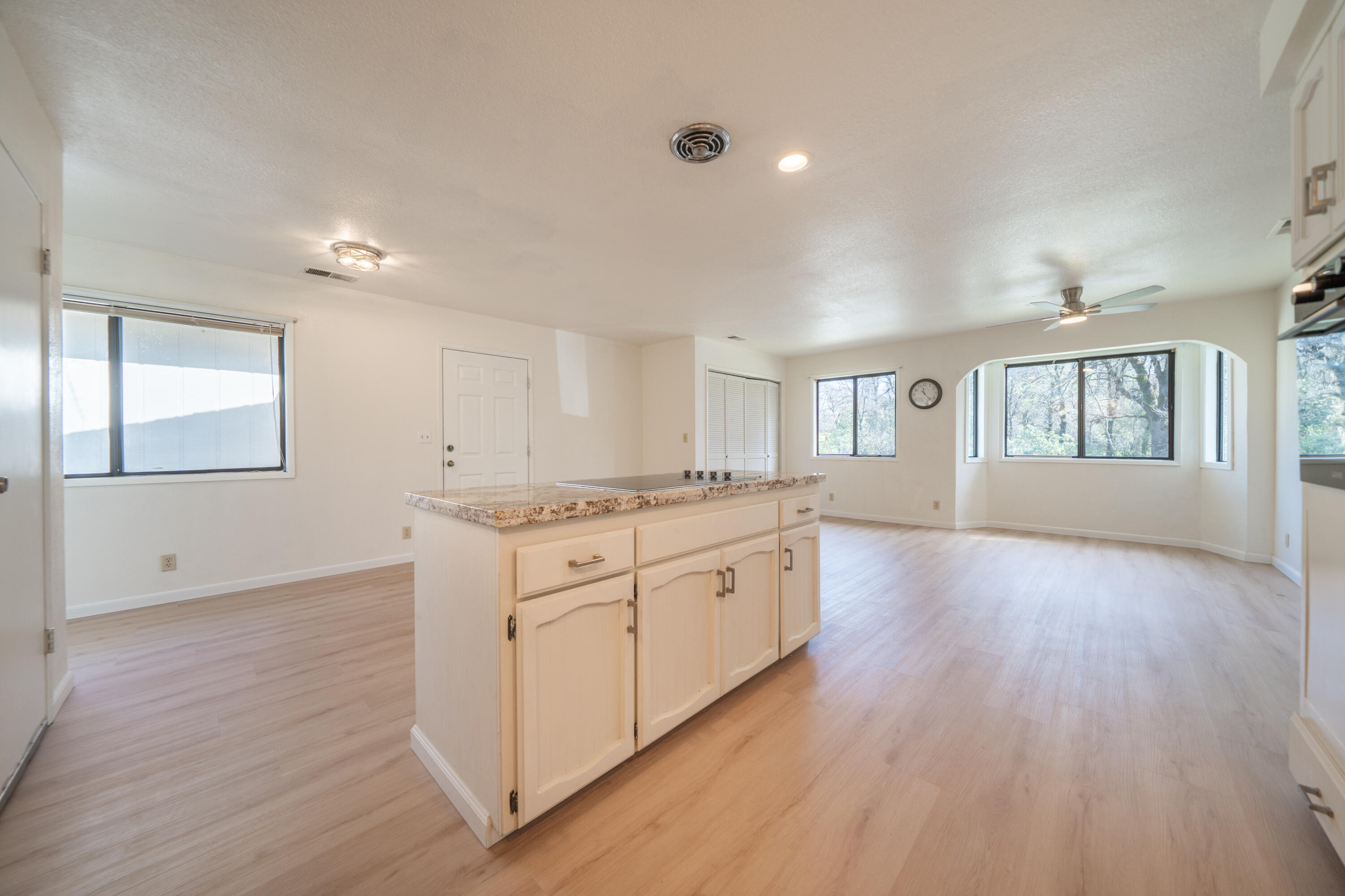 2580 Keswick Dam Road Redding, CA 96003 - Photo 16 of 60 2580 Kenswick Dam Rd-26