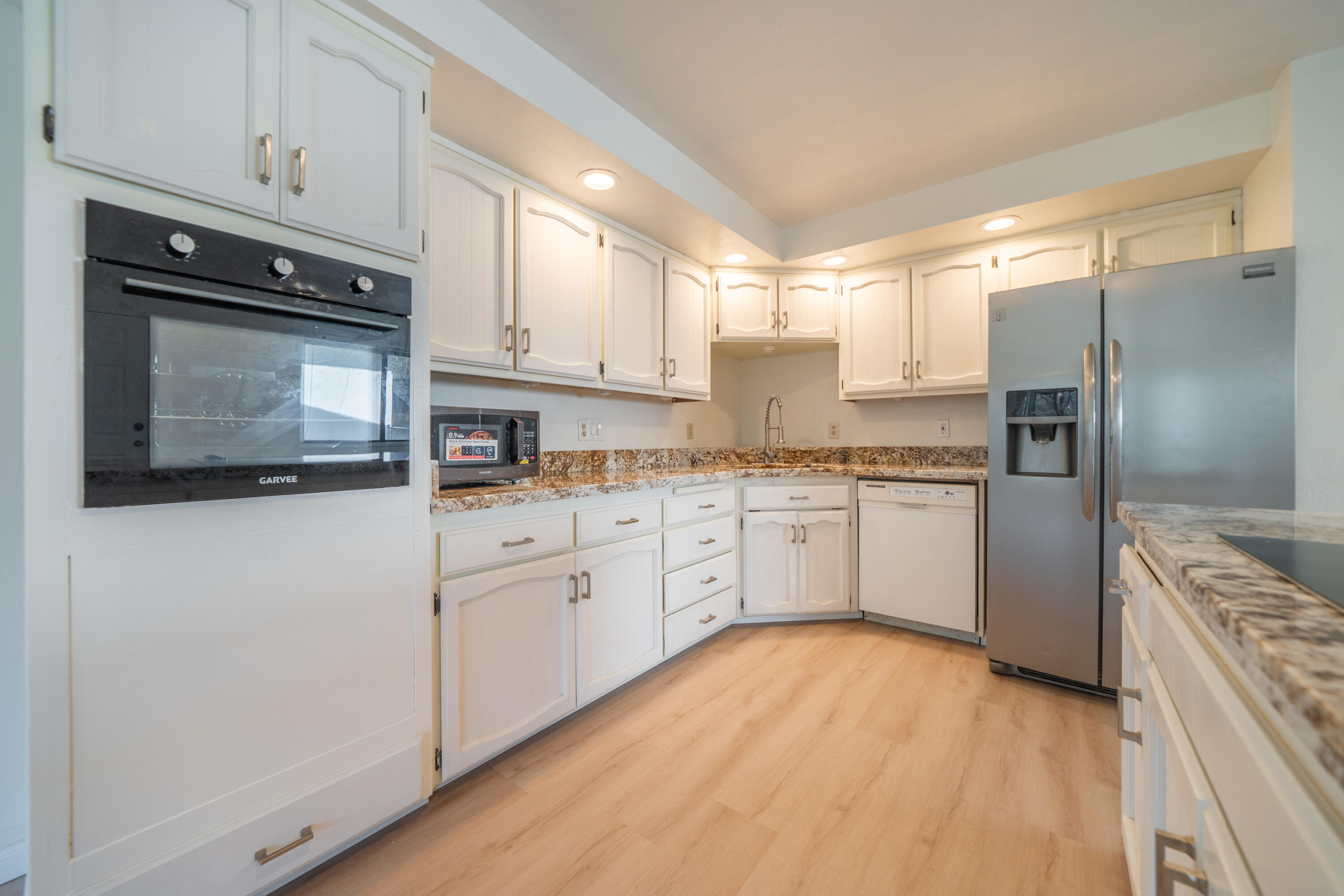 2580 Keswick Dam Road Redding, CA 96003 - Photo 3 of 60 2580 Kenswick Dam Rd-23