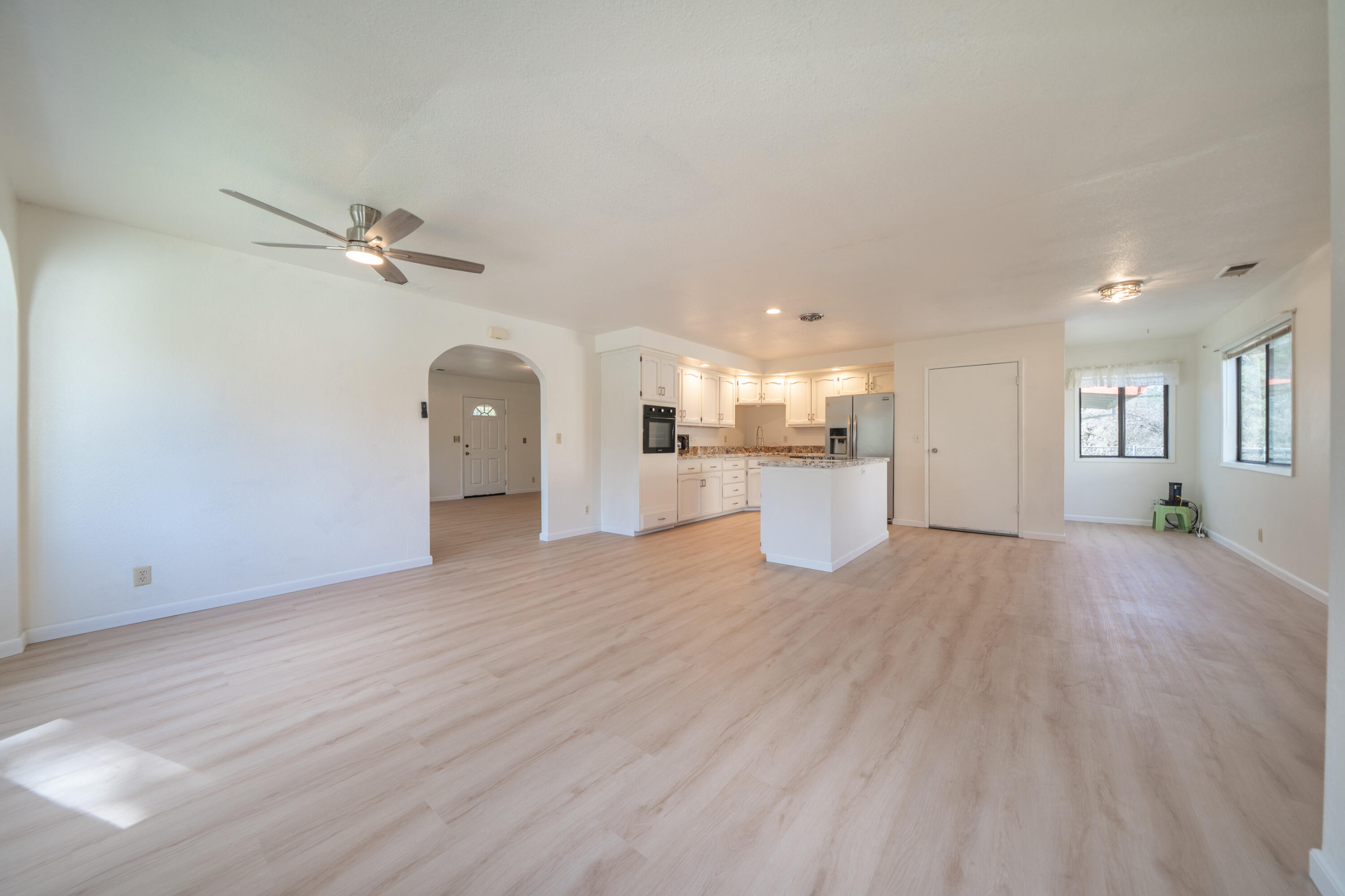 2580 Keswick Dam Road Redding, CA 96003 - Photo 9 of 60 2580 Kenswick Dam Rd-18