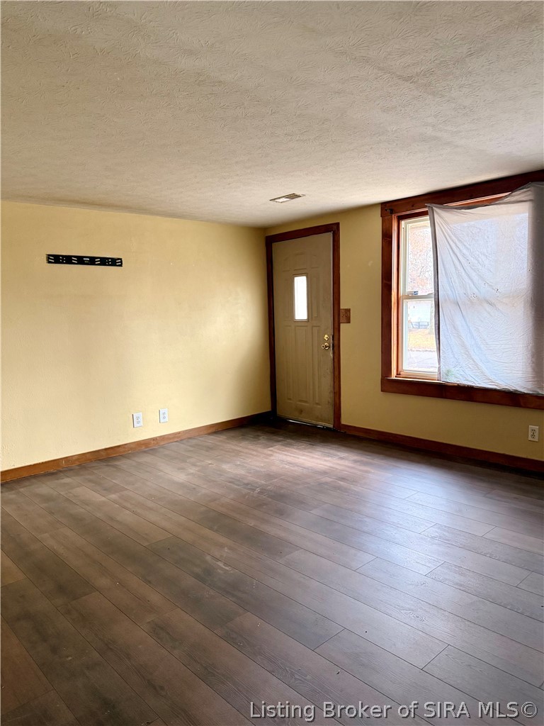 282 November Street Hanover, IN 47243 - Photo 2 of 10