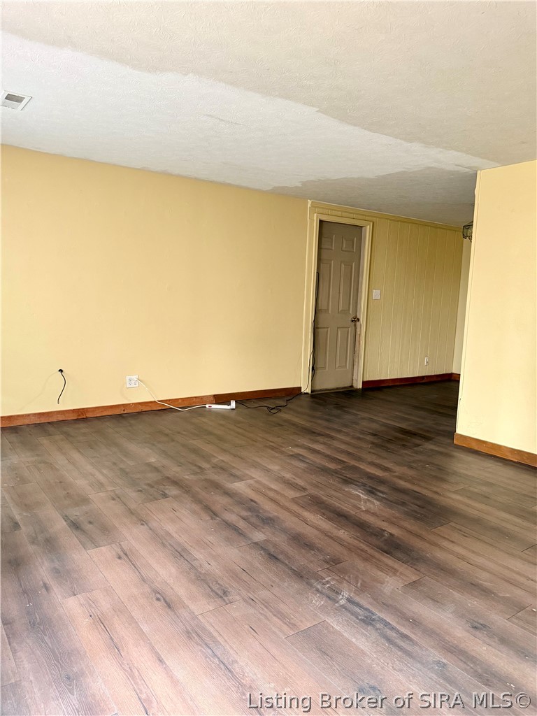 282 November Street Hanover, IN 47243 - Photo 3 of 10