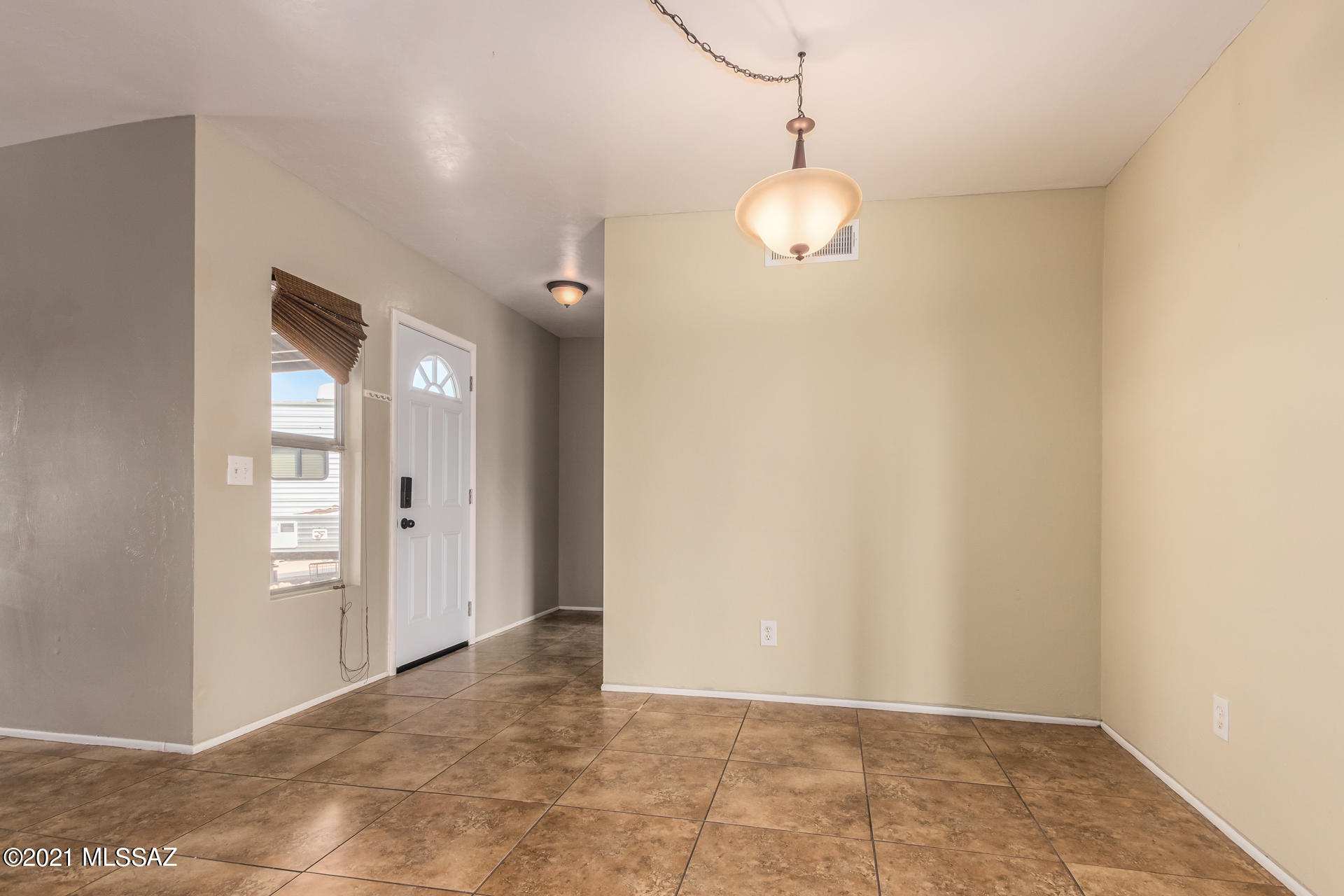 9535 East Stella Road Tucson, AZ 85730 - Photo 7 of 23 Gallery Image 7