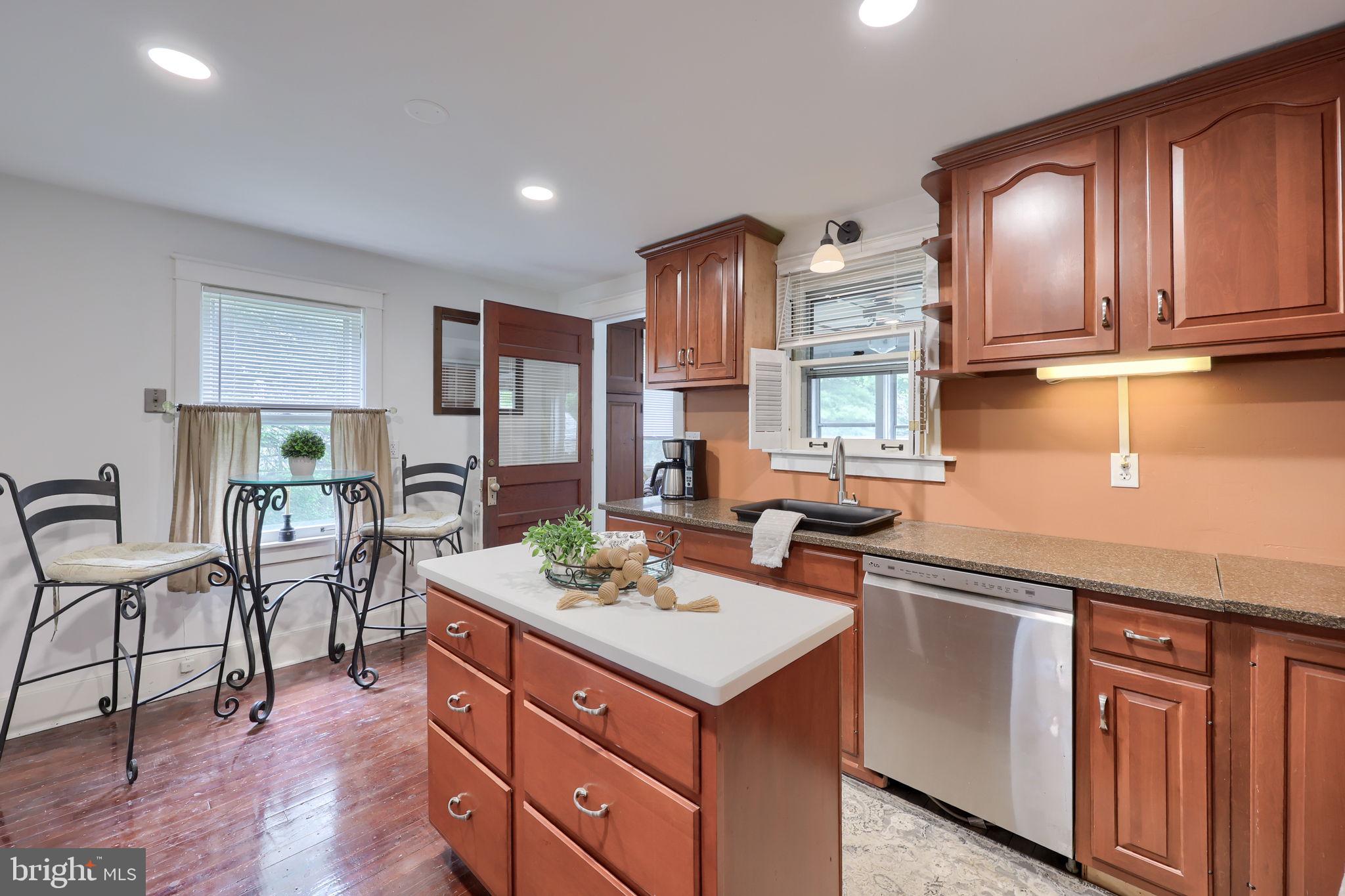 1759 Eden Road Lancaster, PA 17601 - Photo 9 of 37