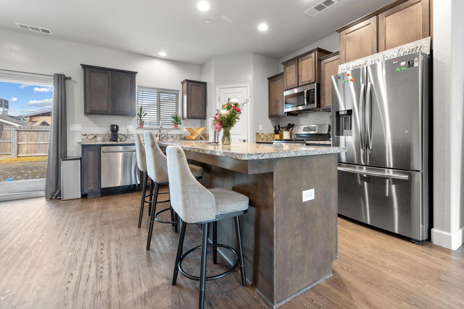 641 North Valencia Street Reedley, CA 93654 - Photo 7 of 31 Gallery Image 7