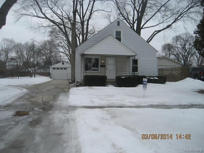 33125 Garfield Road Fraser, MI 48026 - Photo 1 of 17 front of home