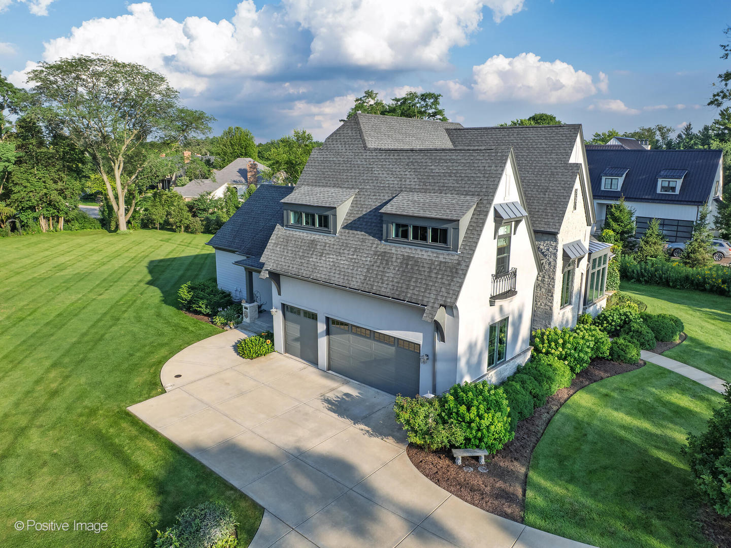 1561 Hawthorne Lane Wheaton, IL 60189 - Photo 8 of 47