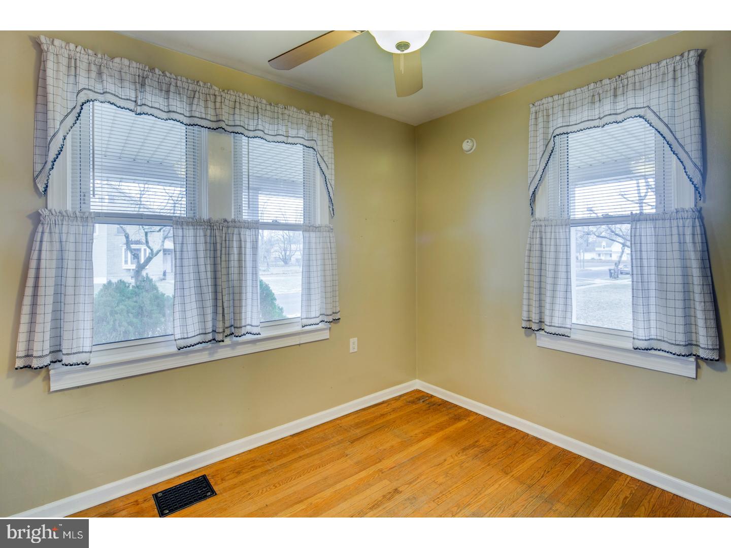 511 East Maple Avenue Lindenwold, NJ 08021 - Photo 11 of 18 Gallery Image 11