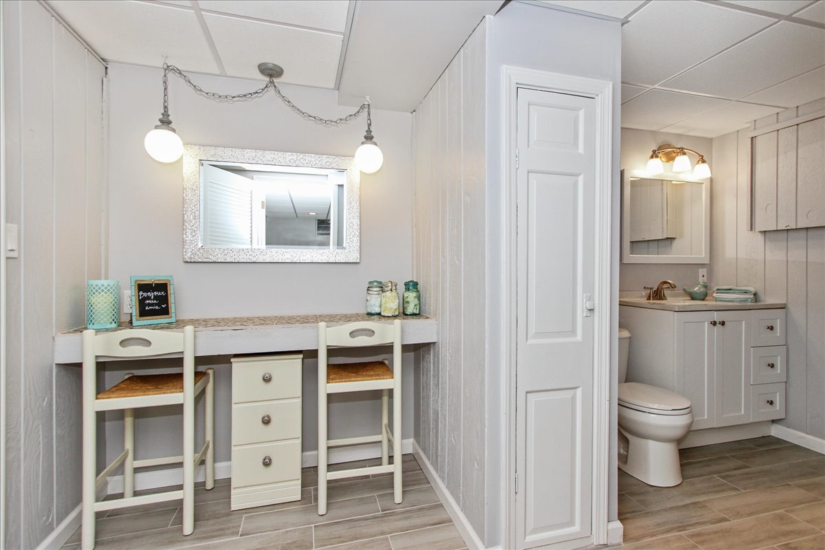 1865 Kevin Avenue Elgin, IL 60123 - Photo 37 of 48 a view of a bathroom with a toilet and a sink