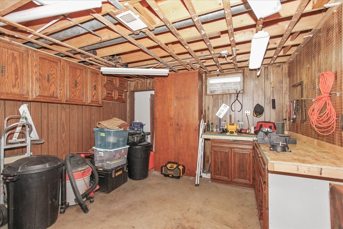1865 Kevin Avenue Elgin, IL 60123 - Photo 39 of 48 a view of storage and utility room