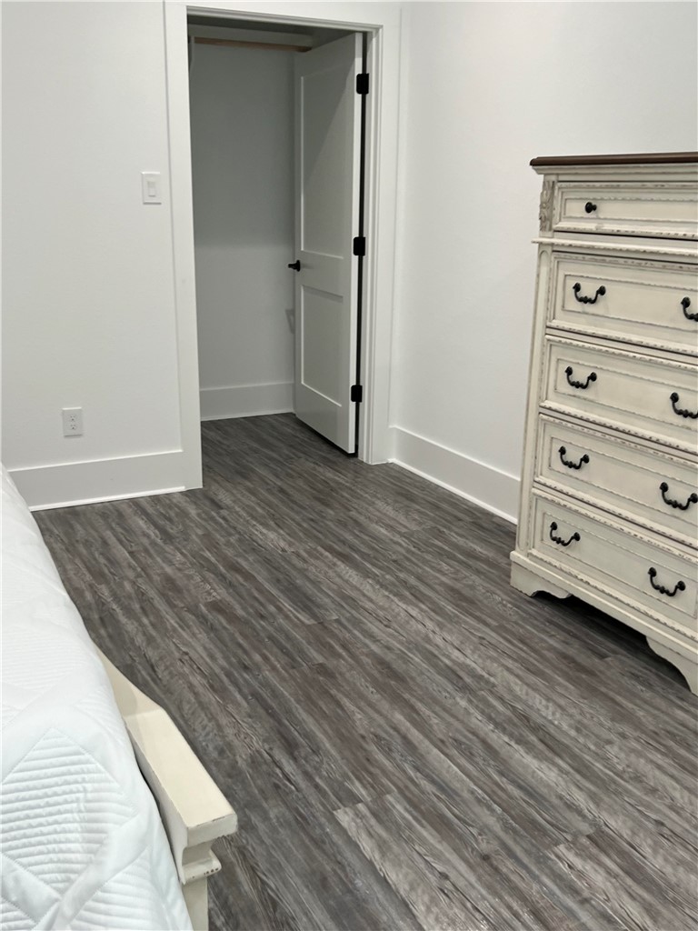 6770 Fm 1372 Road North Zulch, TX 77872 - Photo 20 of 29 Guest House Bedroom