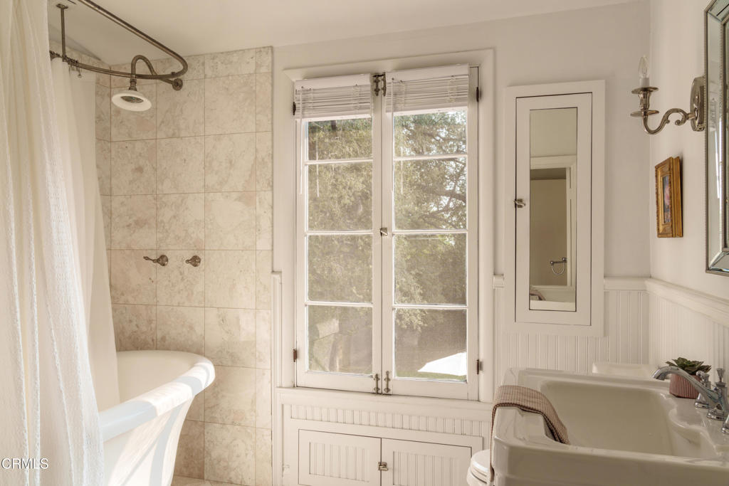 1200 Morada Place Altadena, CA 91001 - Photo 31 of 56 34-1200_Morada_Pl-34