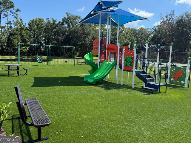 a view of a tennis court