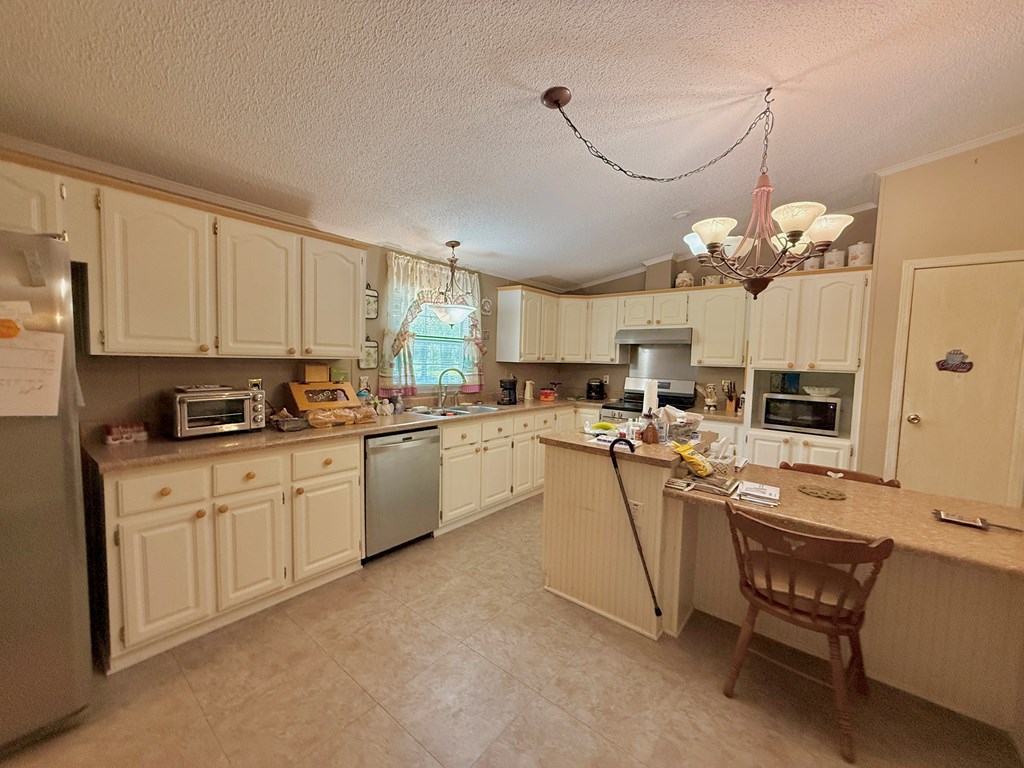 274 Twin Lakes Road Kinston, AL 36453 - Photo 9 of 19