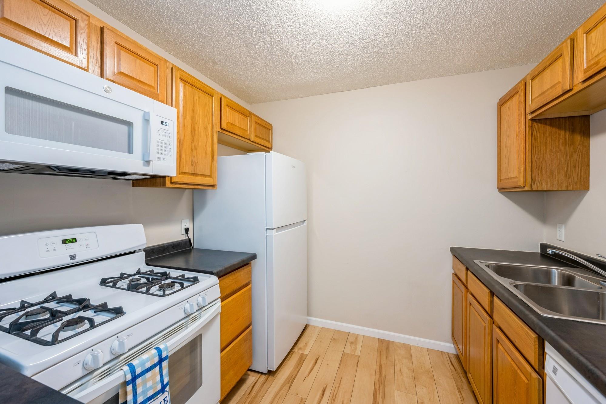 1601 North Innsbruck Drive, Unit 329 Fridley, MN 55432 - Photo 16 of 41