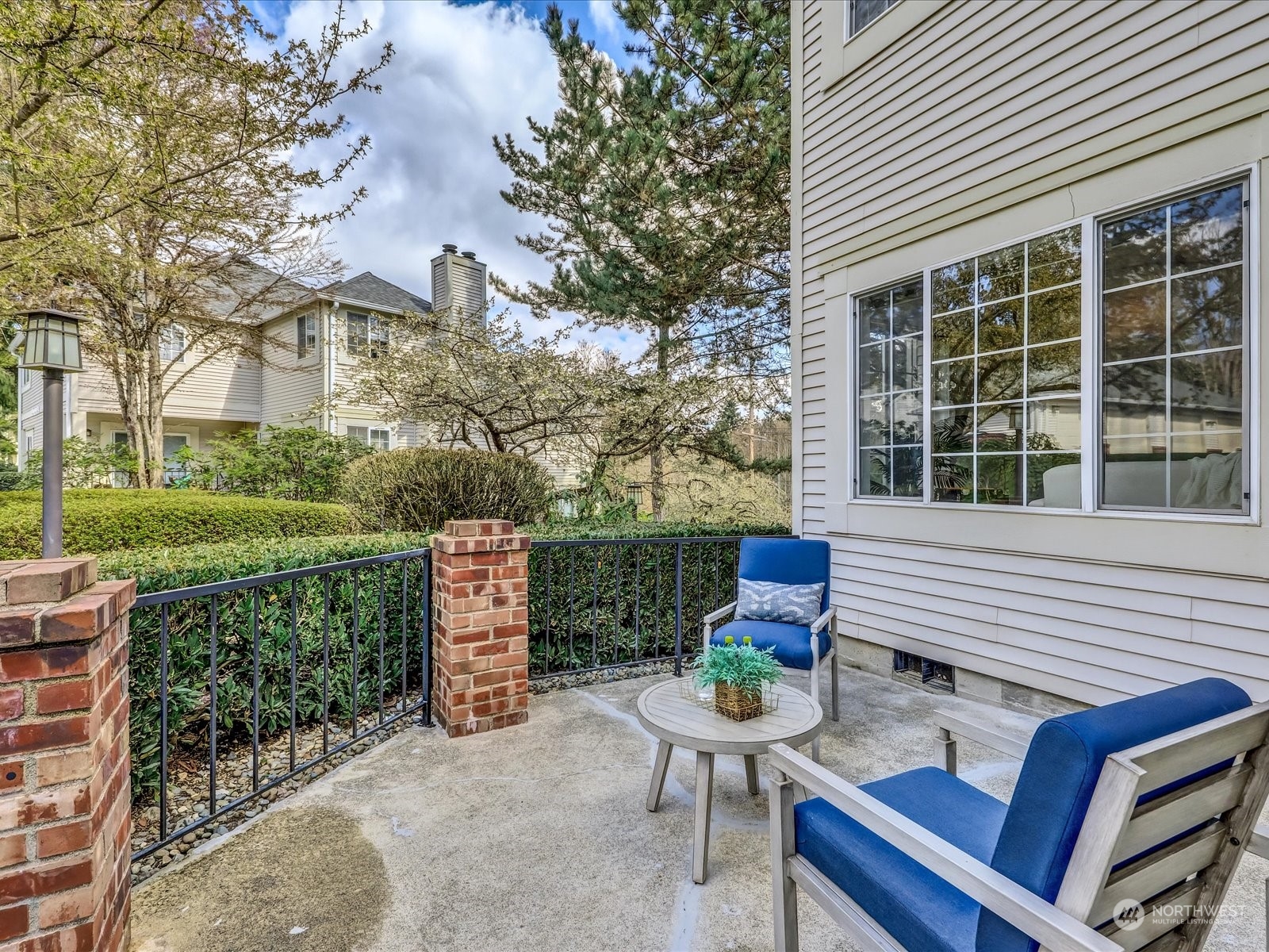 10909 Avondale Road Northeast, Unit B107 Redmond, WA 98052 - Photo 3 of 29 Gallery Image 3