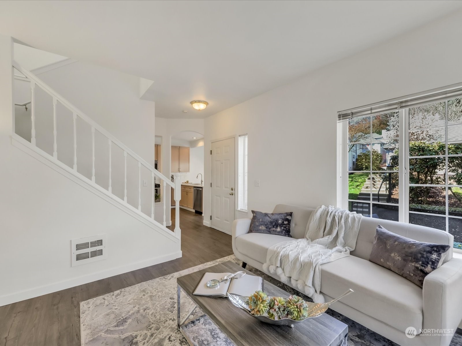 10909 Avondale Road Northeast, Unit B107 Redmond, WA 98052 - Photo 8 of 29 Gallery Image 8