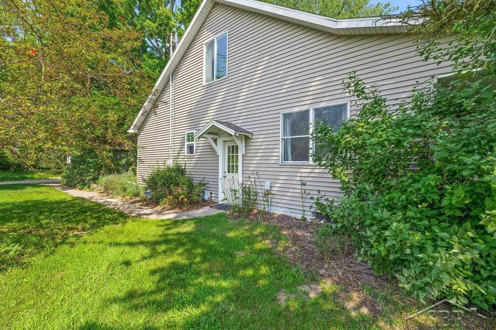 5025 North River Road Freeland, MI 48623 - Photo 45 of 47 50118888-44.JPG
