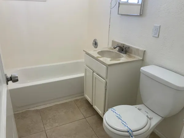 $1,849 | 9444 North 4th Avenue, Phoenix, AZ 85021