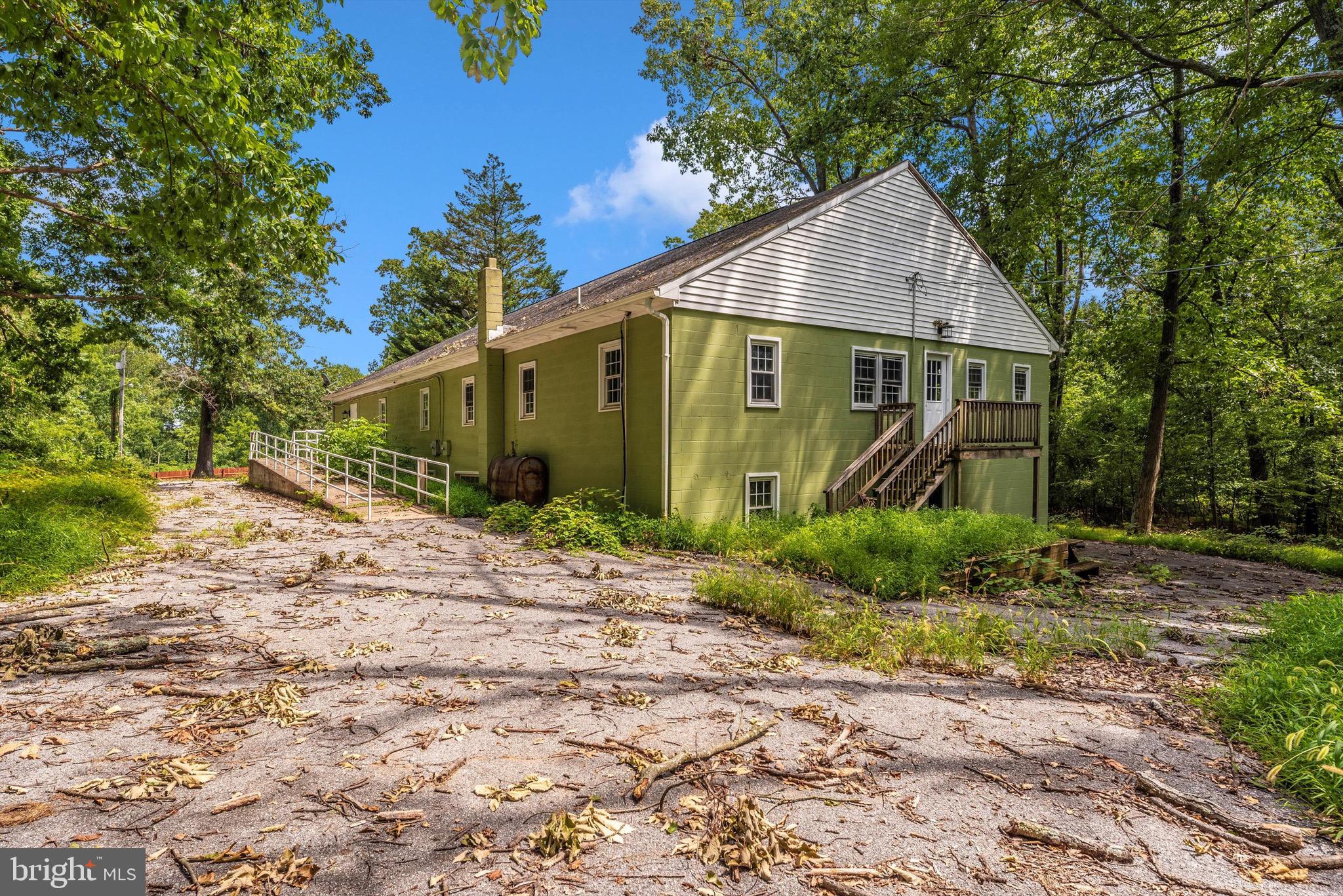 2840 Cox Ridge Road Westminster, MD 21157 - Photo 21 of 36 Accessible Entrance and Side Deck