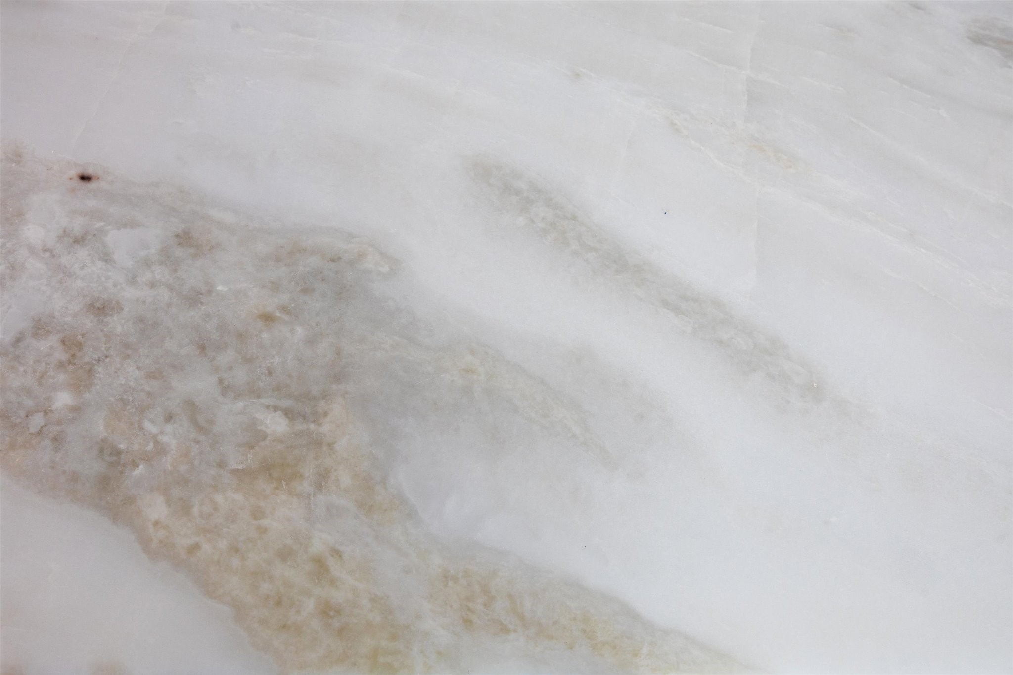 5309 Eigel Street Houston, TX 77007 - Photo 20 of 41 Veining in the Marble Island * Different Colors of Cream, Gray and Light Brown.