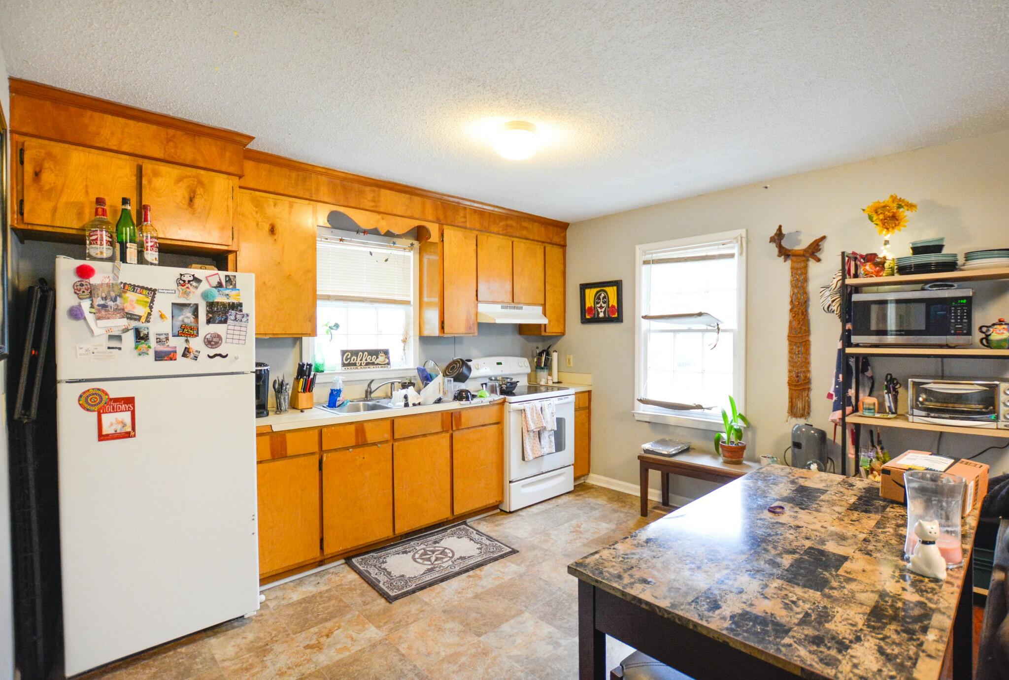 41 Spring Street, Unit C Charleston, SC 29403 - Photo 5 of 10 tempImageQkJJmY