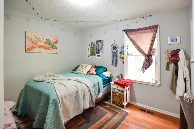 $2,030 | 41 Spring Street, Unit C, Charleston, SC 29403