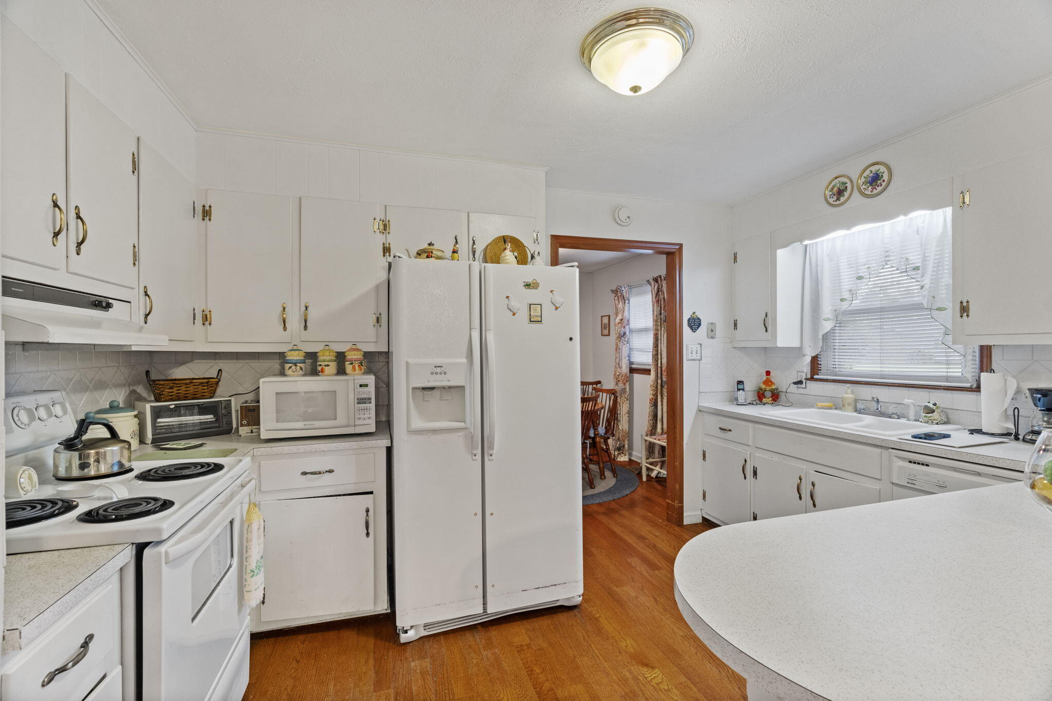 126 Spring Hill Terrace Bristol, VA 24201 - Photo 7 of 20 14-web-or-mls-DSC08559k