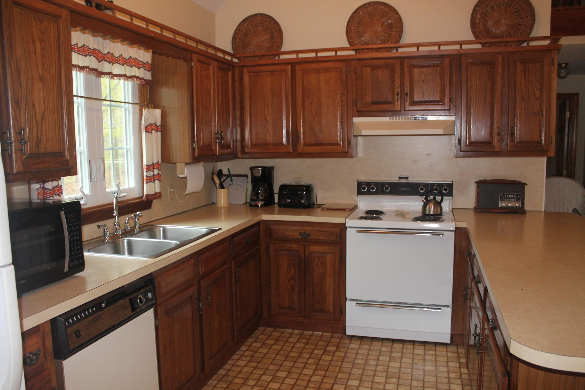 60 Arrowhead Road Eastham, MA 02642 - Photo 10 of 35 KItchen4