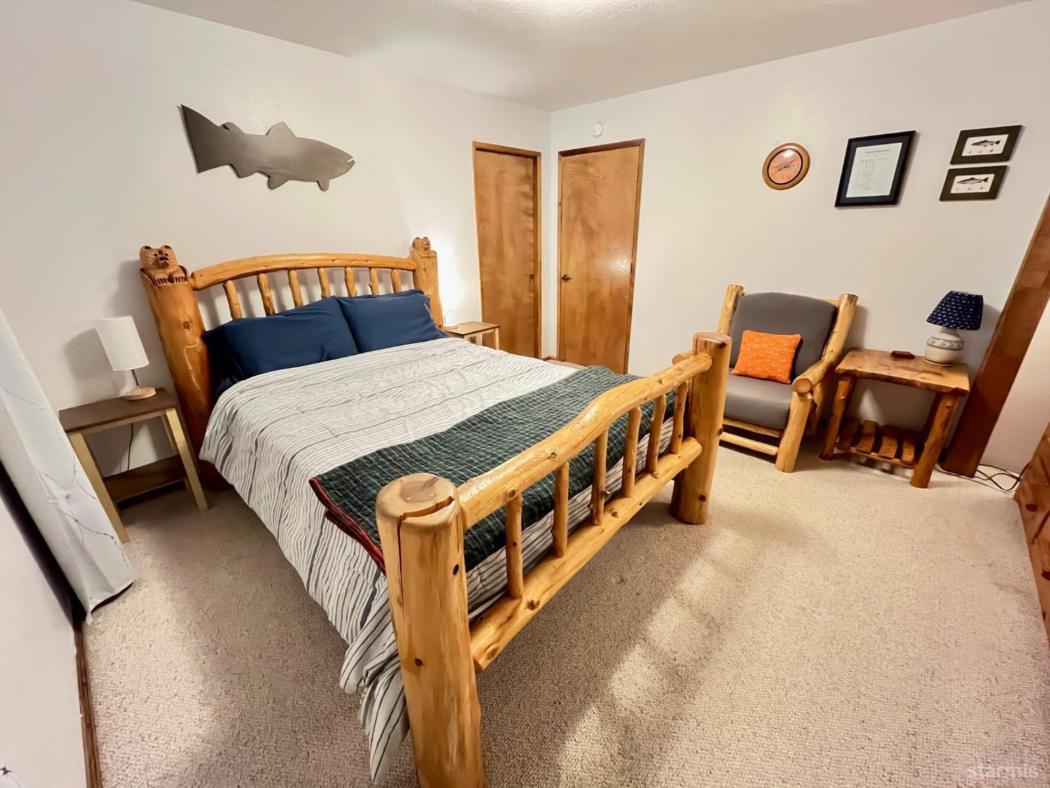 50 Canon View Markleeville, CA 96120 - Photo 12 of 21 a bedroom with bed and a table