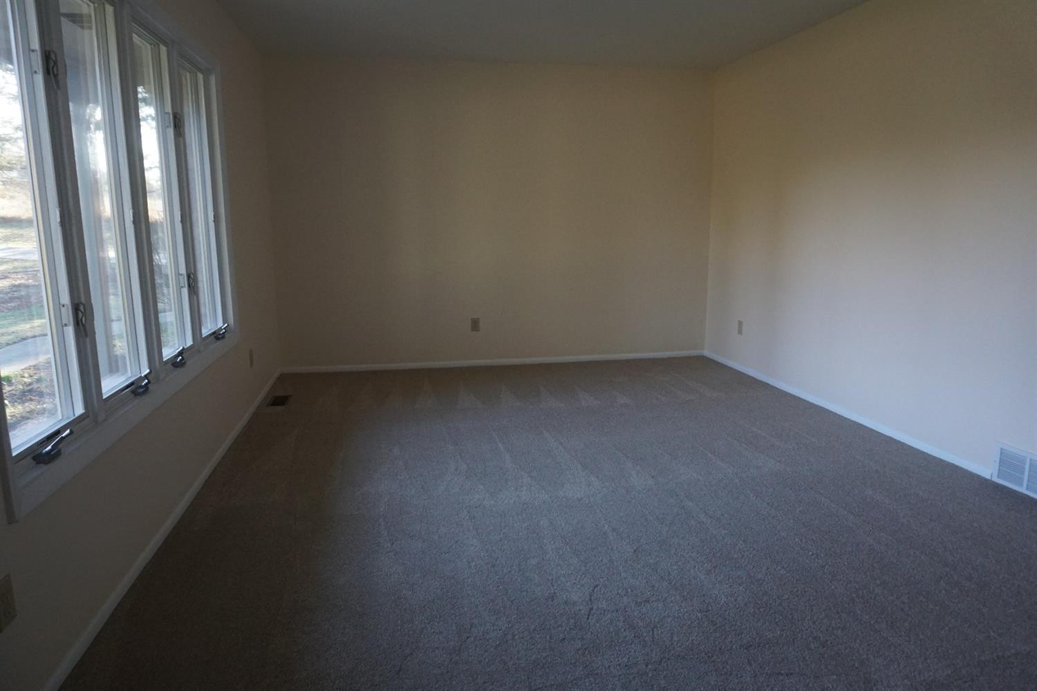 14240 Hay Rake Hollow Chelsea, MI 48118 - Photo 8 of 26 Photo 8