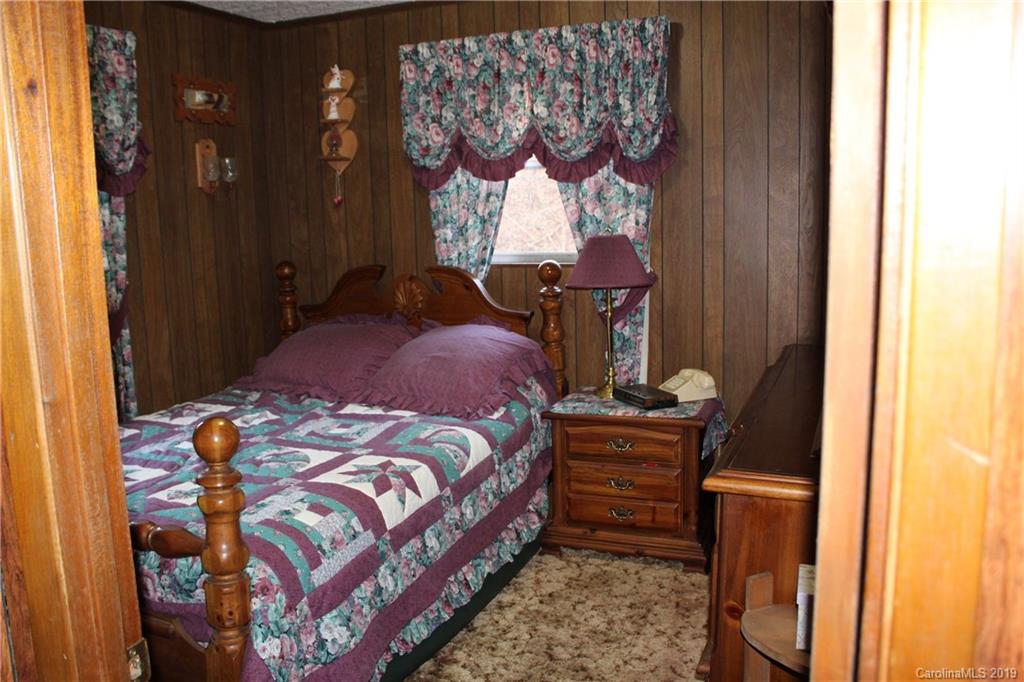 2186 Spillcorn Road Marshall, NC 28753 - Photo 32 of 37 Gallery Image 32