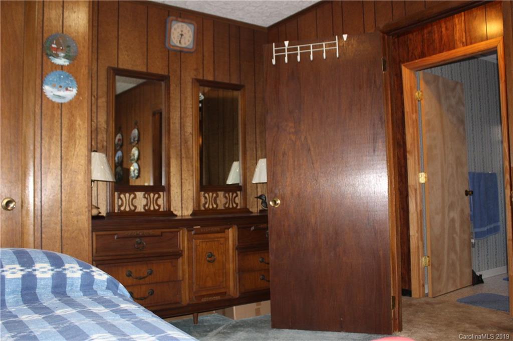 2186 Spillcorn Road Marshall, NC 28753 - Photo 34 of 37 Gallery Image 34