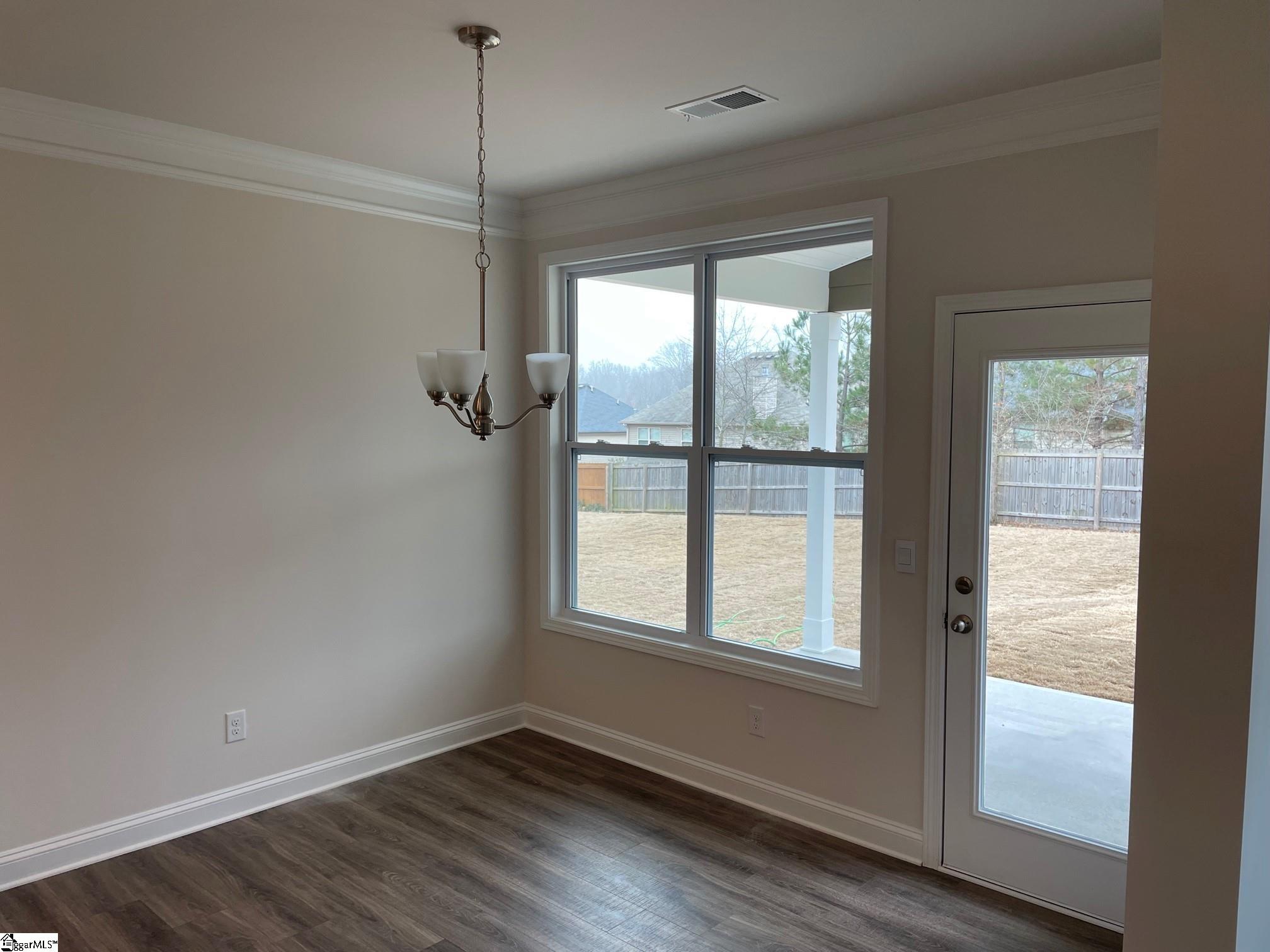 418 Raleighwood Lane Simpsonville, SC 29681 - Photo 3 of 16 Gallery Image 3