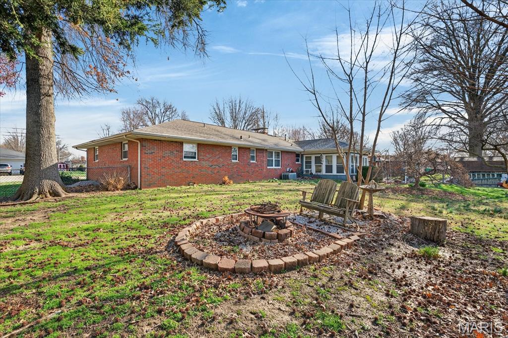 207 Fletcher Street Collinsville, IL 62234 - Photo 29 of 34