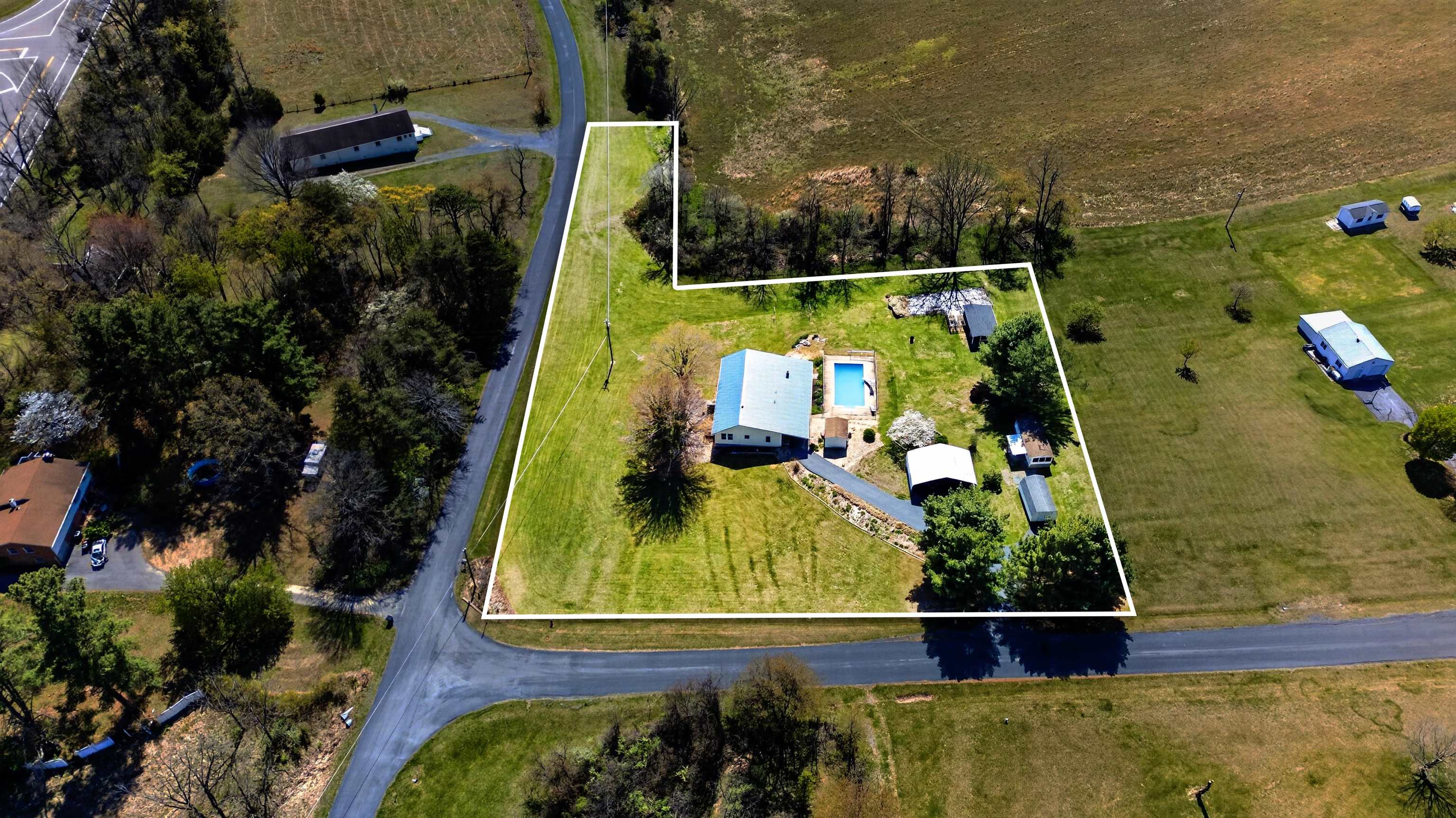 22 Oak Ridge Lane Staunton, VA 24401 - Photo 56 of 62 Approximate property boundary shown for reference only. This image is not a survey. Buyers should verify all boundaries and details independently.