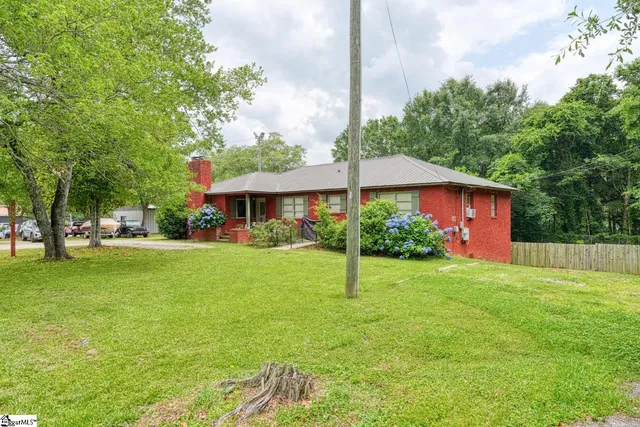 $485,000 | 1504 East Rutherford Street, Landrum, SC 29356