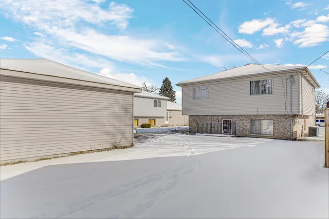 $329,900 | 14328 Division Street, Posen, IL 60469