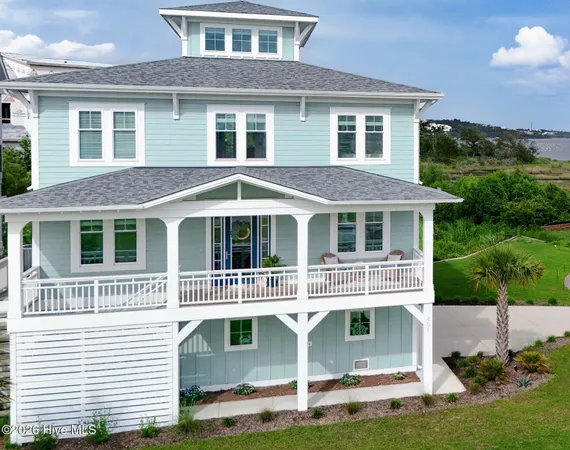 $1,098,000 | 401 Caspian Court, Holly Ridge, NC 28445