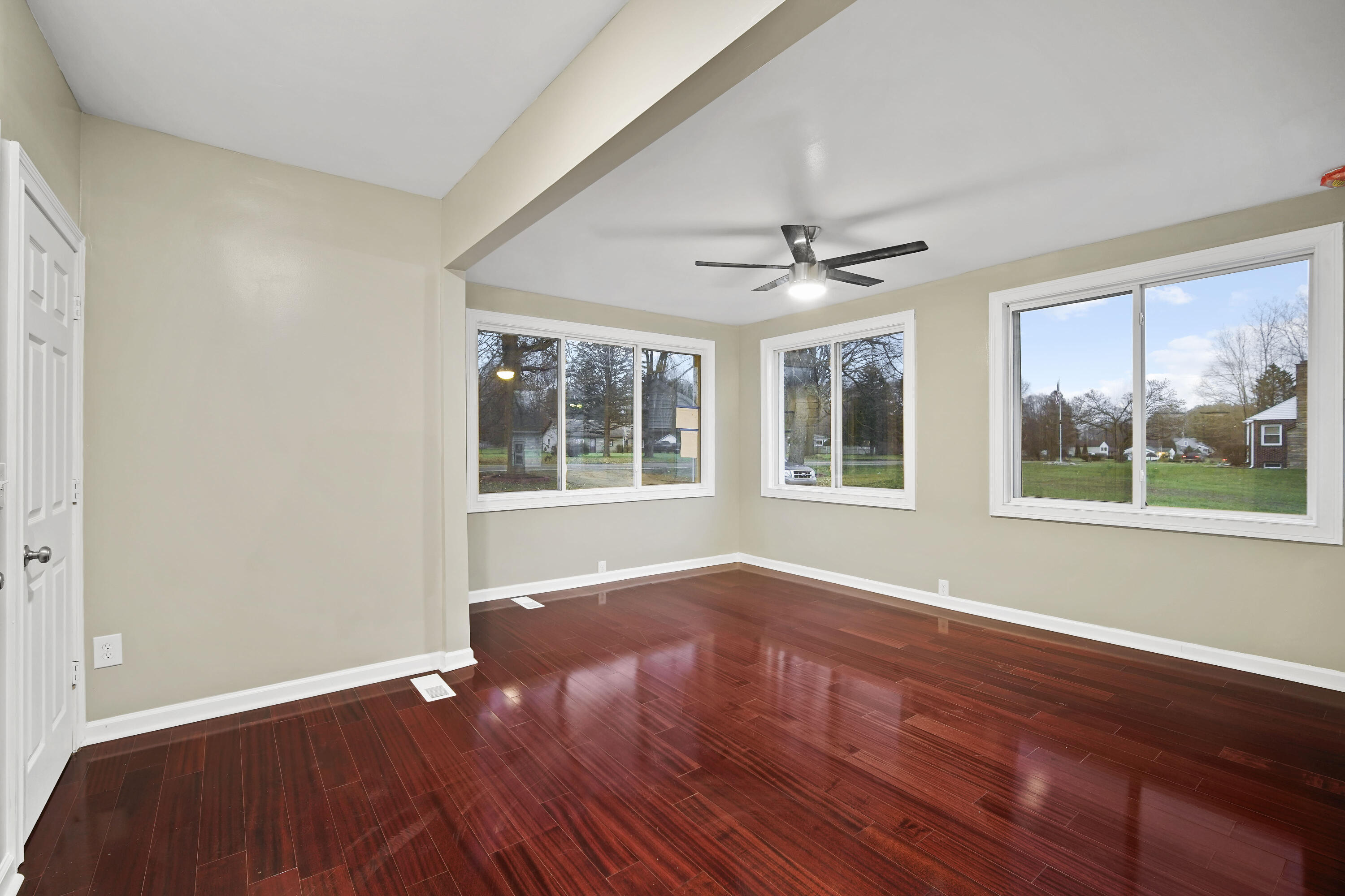 2707 West Parnall Road Jackson, MI 49201 - Photo 18 of 32 DSC04417