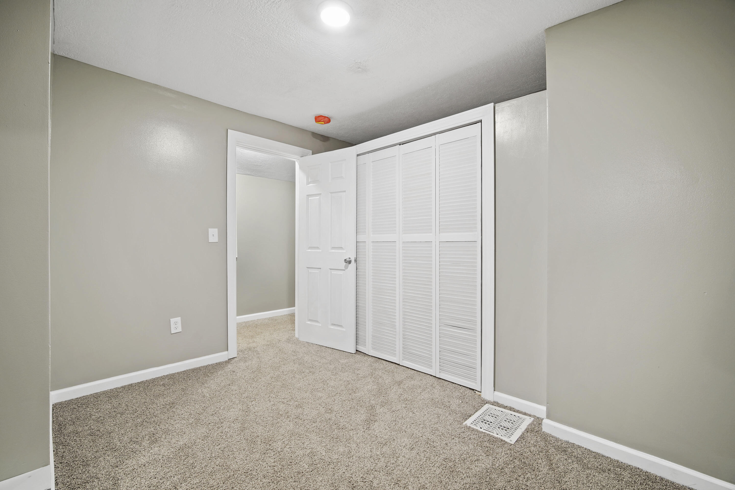 2707 West Parnall Road Jackson, MI 49201 - Photo 24 of 32 DSC04468