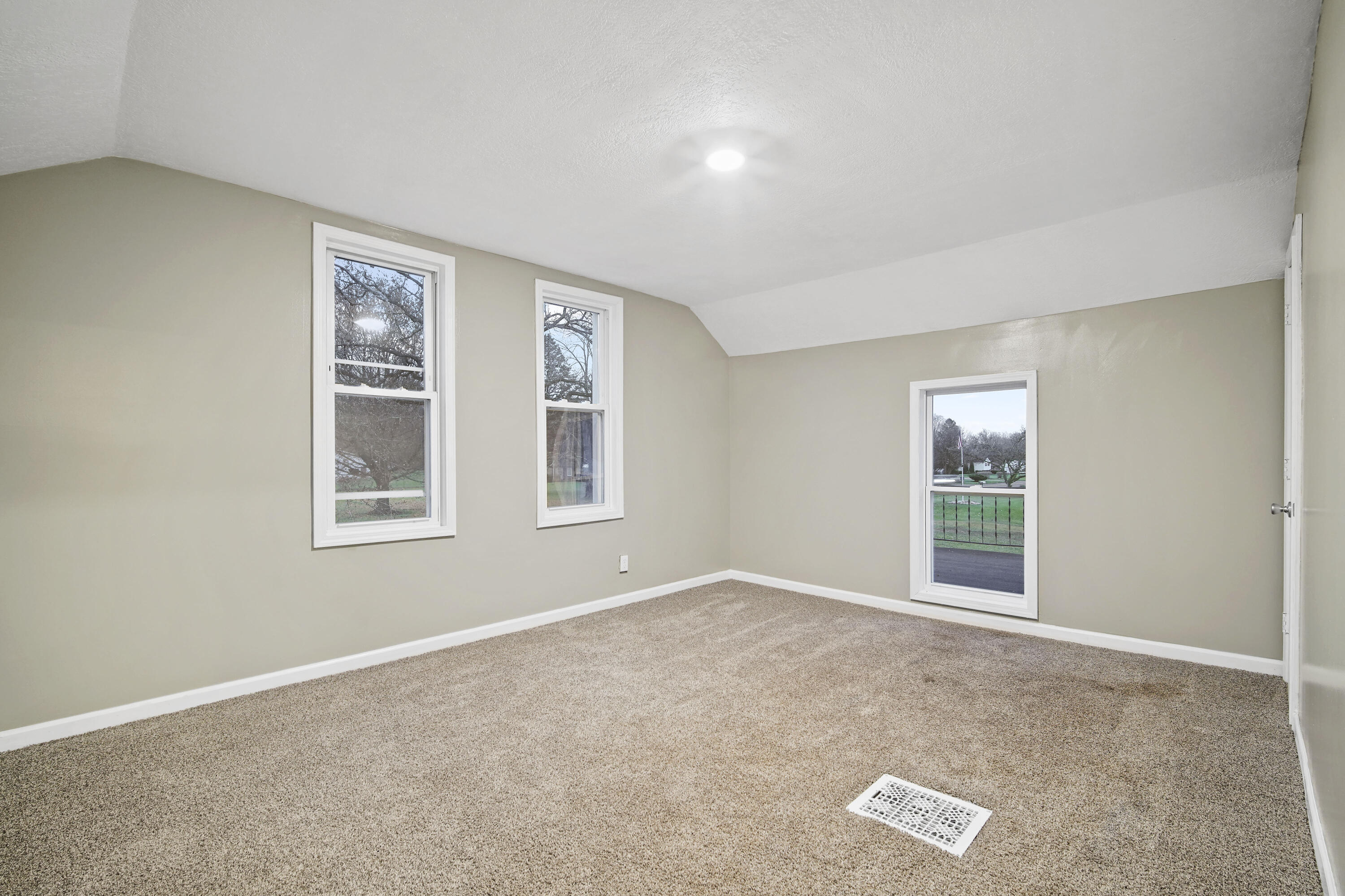 2707 West Parnall Road Jackson, MI 49201 - Photo 27 of 32 DSC04484