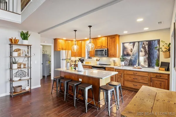 $519,000 | 831 Lucy Road, Lake Ozark, MO 65049