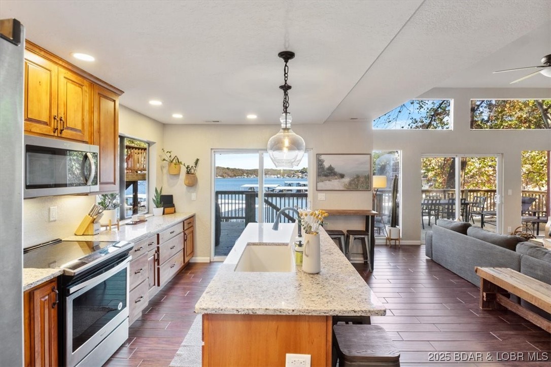 831 Lucy Road Lake Ozark, MO 65049 - Photo 27 of 38