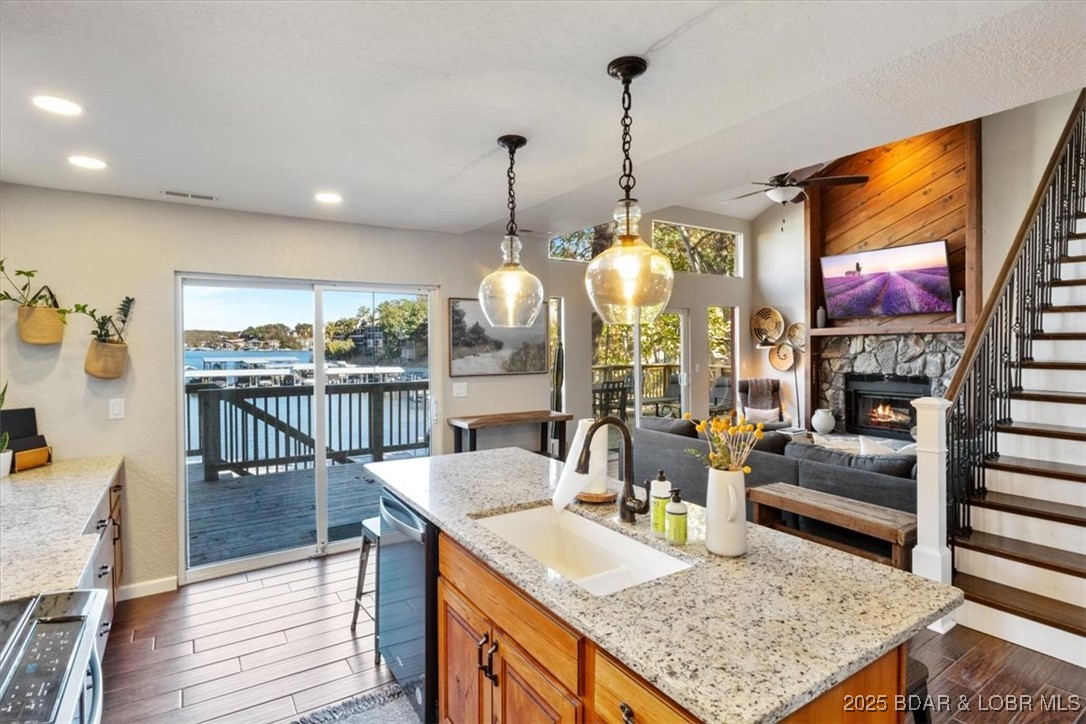 831 Lucy Road Lake Ozark, MO 65049 - Photo 28 of 38