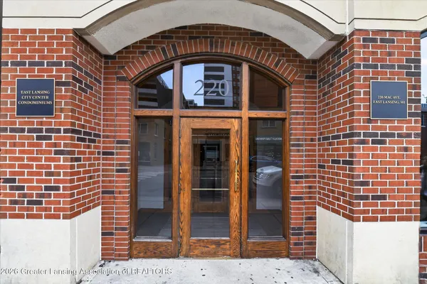 $314,900 | 220 M. A. C. Avenue, Unit 206, East Lansing, MI 48823