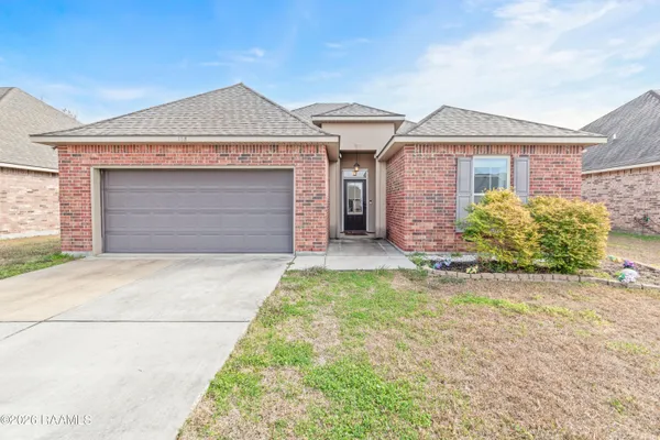$215,000 | 108 Hunters Hill Drive, Duson, LA 70529