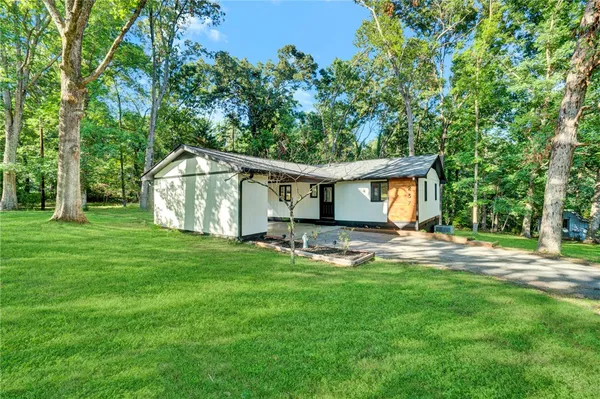 $424,900 | 237 Earle Road, Central, SC 29630