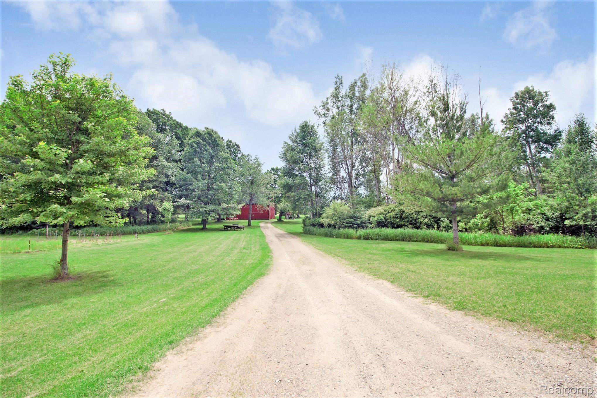 2160 Gannon Road Howell, MI 48855 - Photo 45 of 67 IMG_4391.jpg
